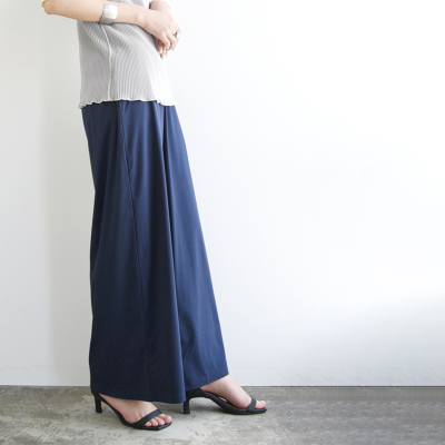 MHL エムエイチエル　ネイビー　ワイドパンツ　 Lサイズ MHL.（エムエイチエル）の「SUPERFINE COTTON TWILL（その他